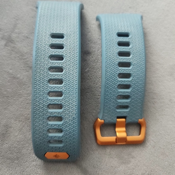 Fitbit Ionic Replacement Strap - Picture 6 of 6